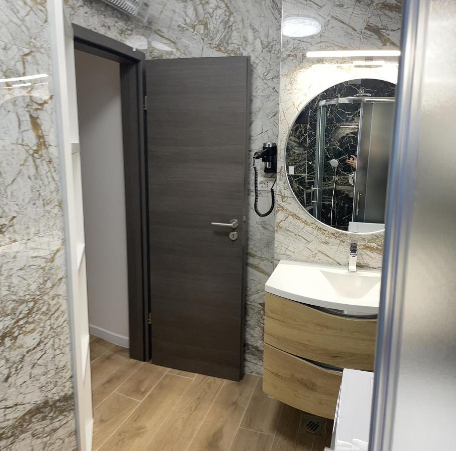 Town Center Apartments ザダル エクステリア 写真