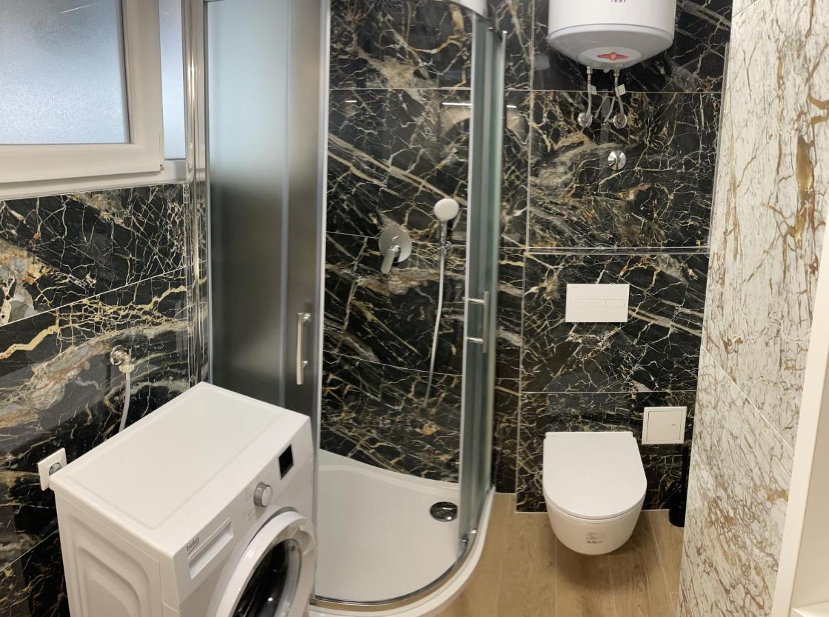 Town Center Apartments ザダル エクステリア 写真