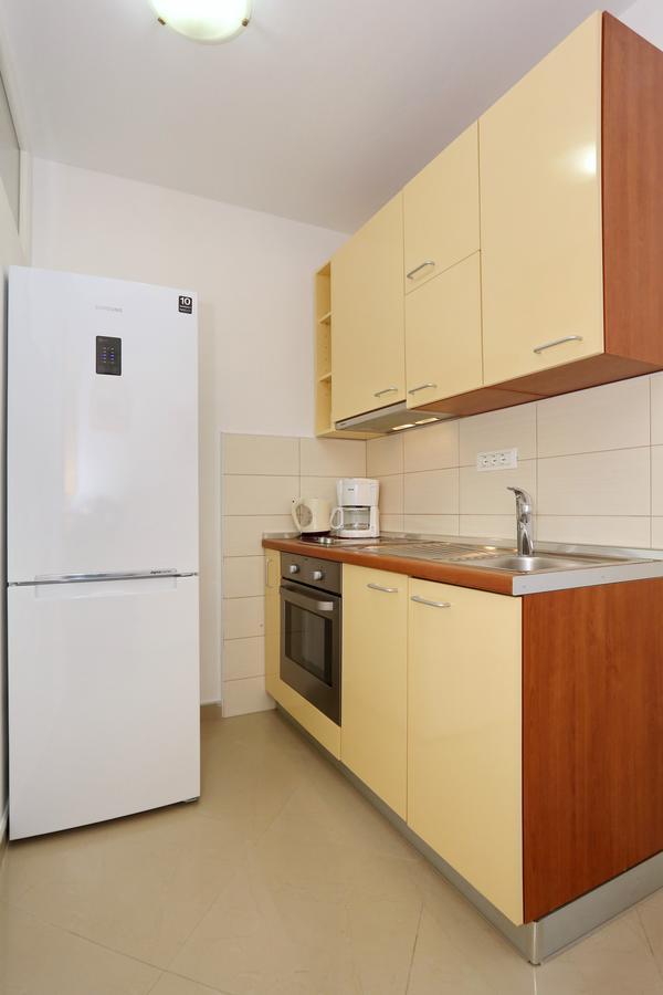 Town Center Apartments ザダル エクステリア 写真
